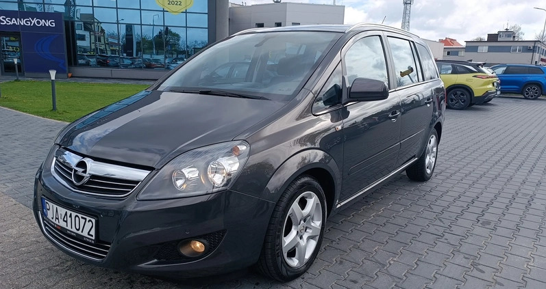 Opel Zafira cena 33900 przebieg: 129100, rok produkcji 2013 z Grybów małe 92